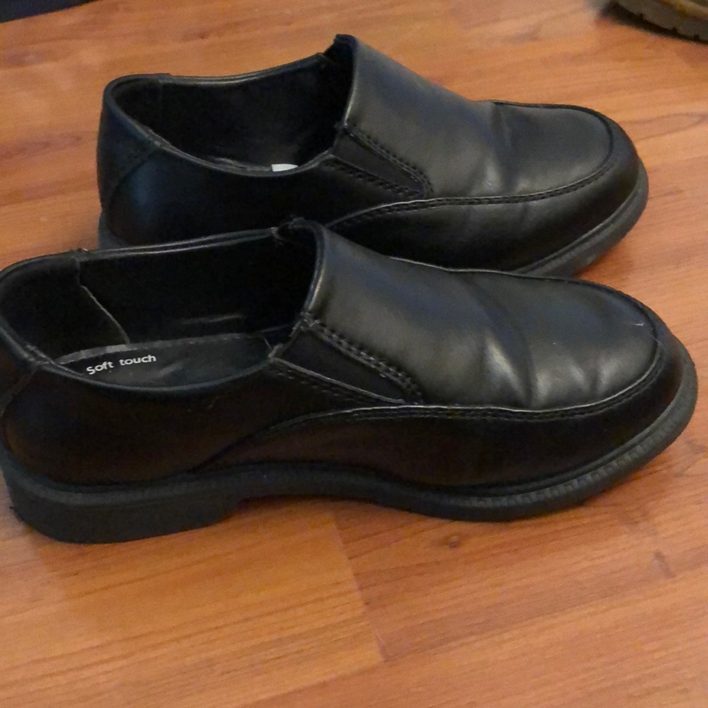 Boys Cherokee dress shoes